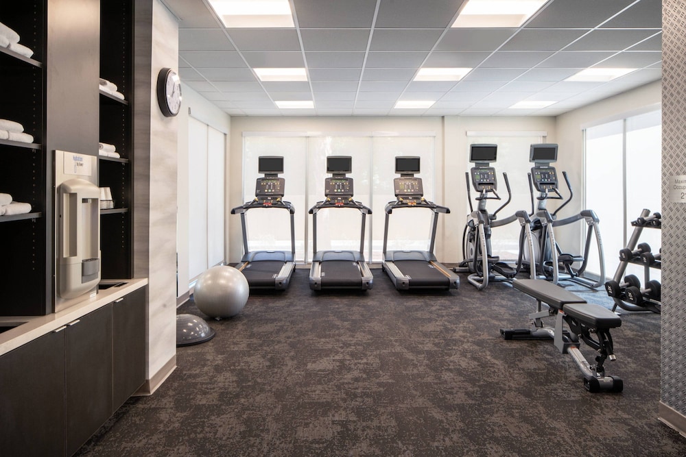 Fairfield Inn & Suites Pensacola Pine Forest 15/33