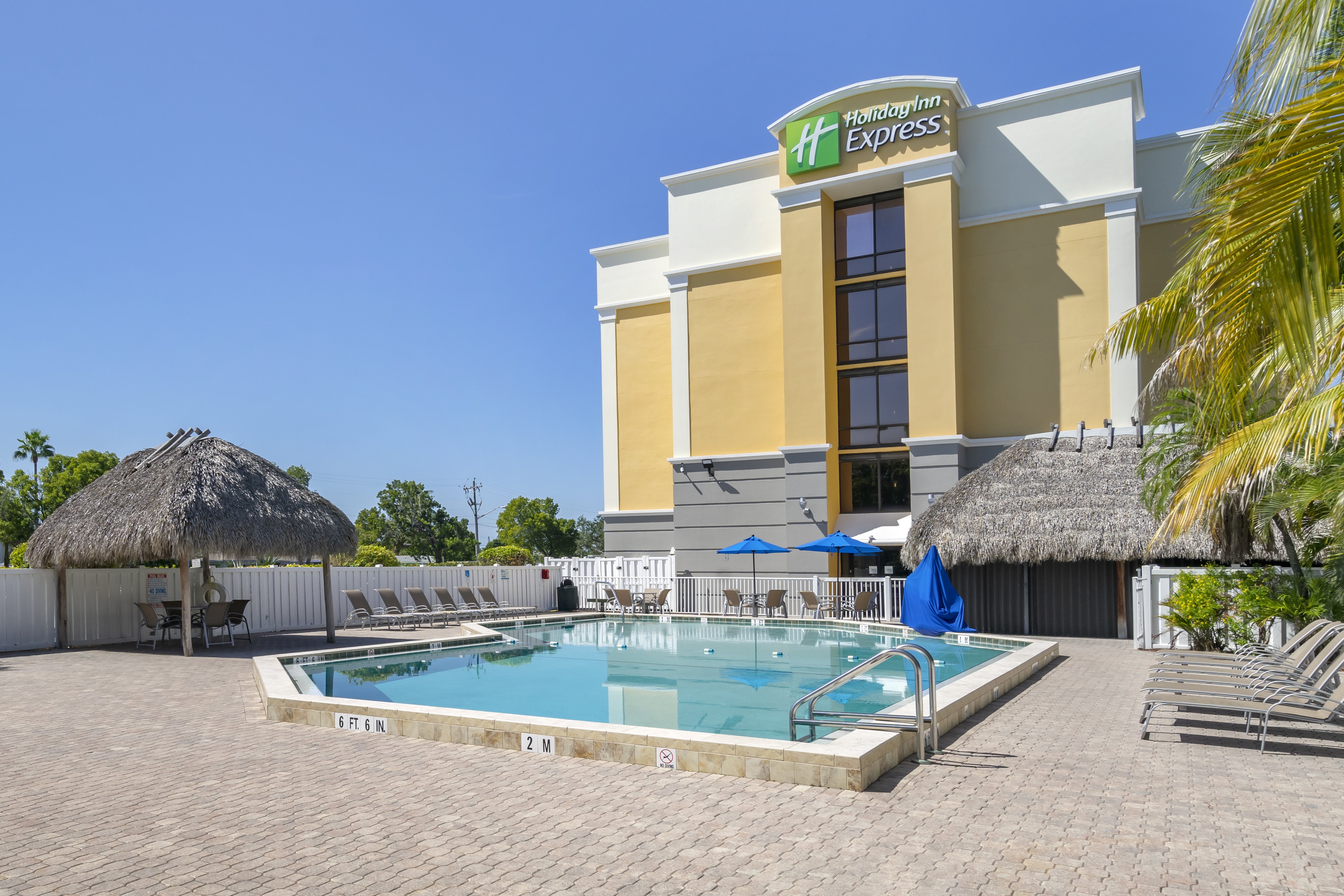 Holiday Inn Express Cape Coral-Fort Myers Area 53/53