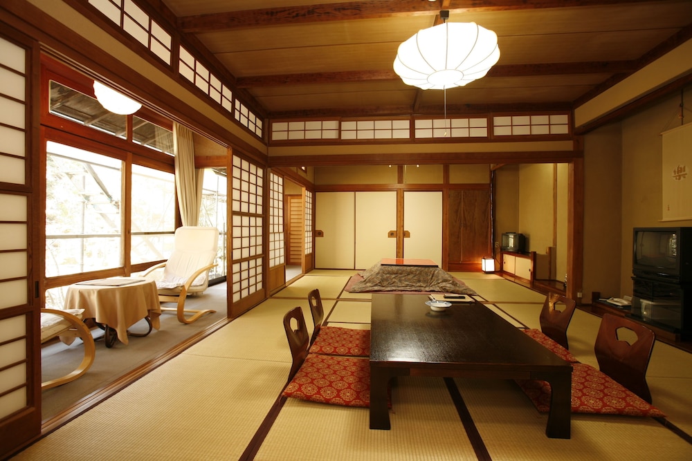 Shimizu Ryokan 37/47