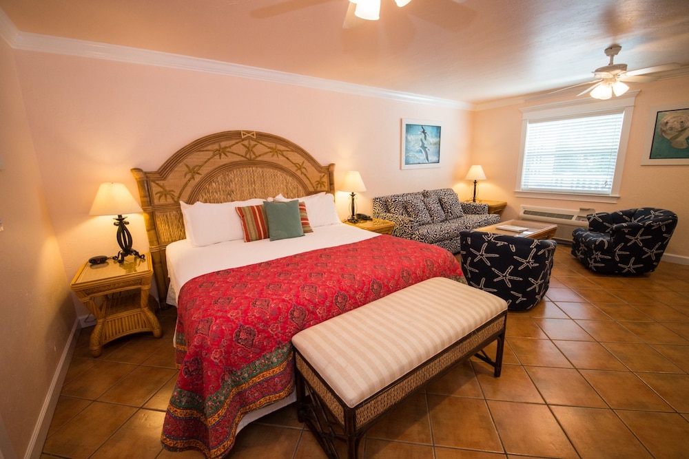Tropic Isle Beach Resort 9/68