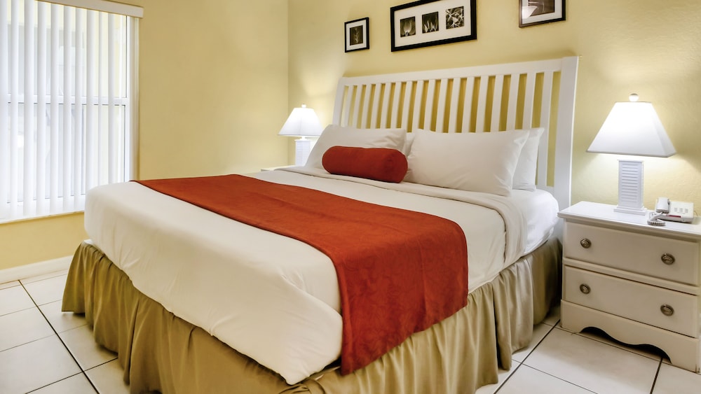 South Beach Condo Hotel 16/50