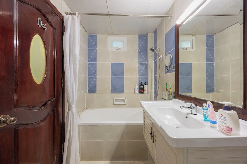 A25 Hotel - 20 Bui Thi Xuan 60/62