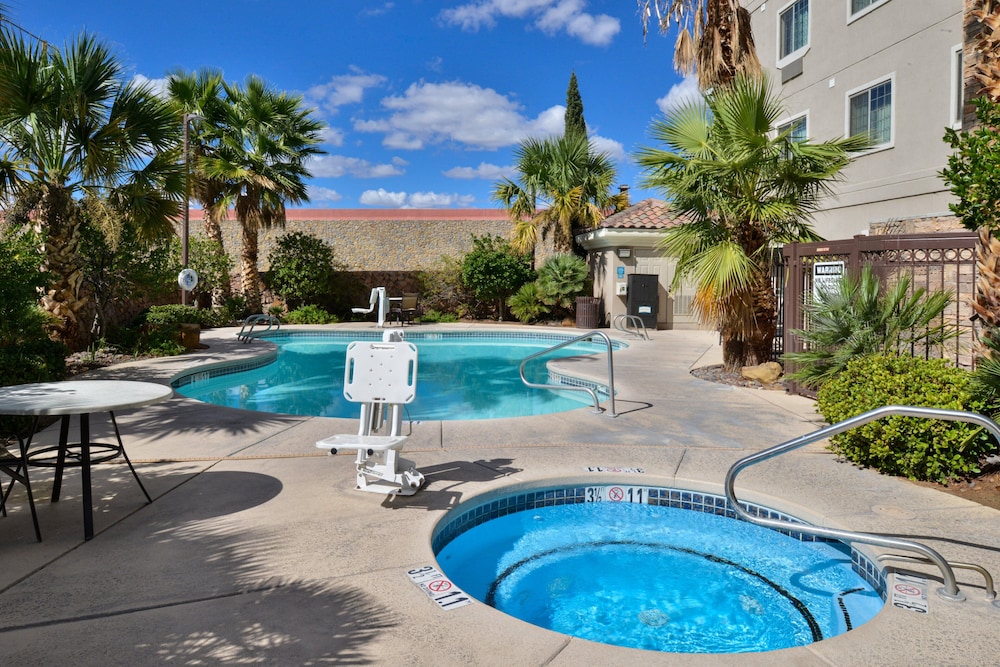 Staybridge Suites Las Cruces 69/72
