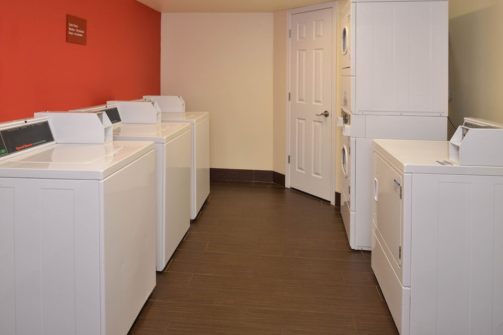 Candlewood Suites St Louis St Charles an IHG Hotel 11/36