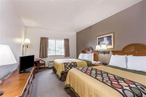 Efficiency, Quadruple, 2 Queen Beds