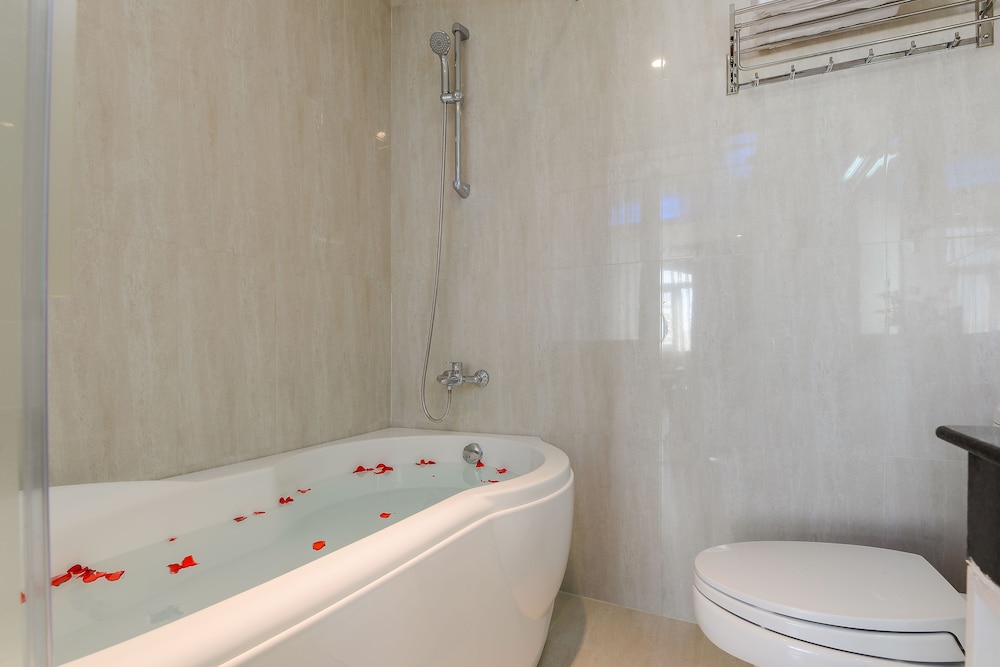 Saigonciti Hotel A 33/33