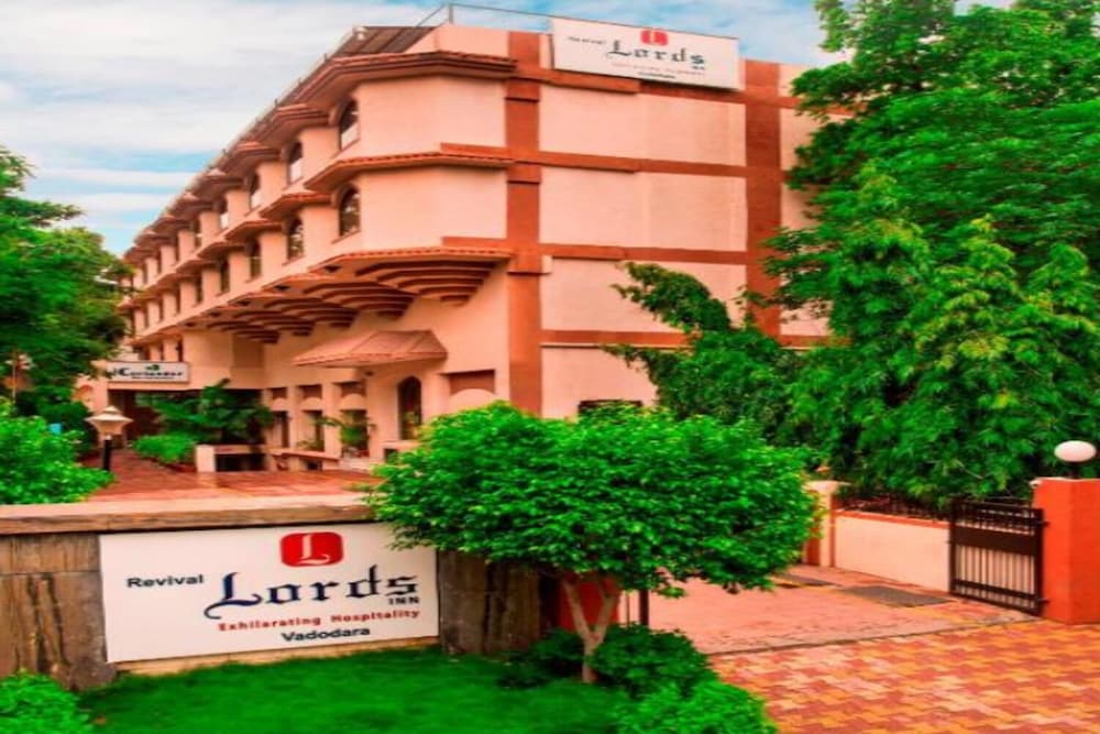 Lords Inn Vadodara 3/50