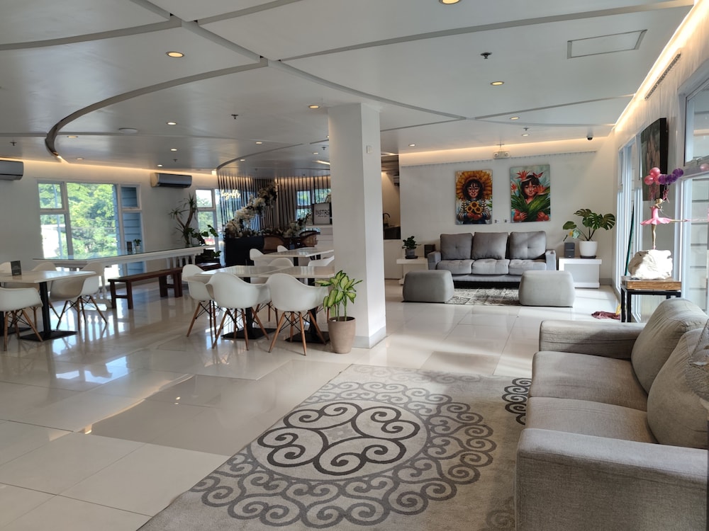 LeBlanc Hotel and Resort 9/16