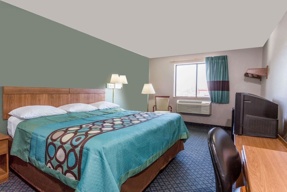 Super 8 By Wyndham Richmond Midlothian Turnpike 8/26
