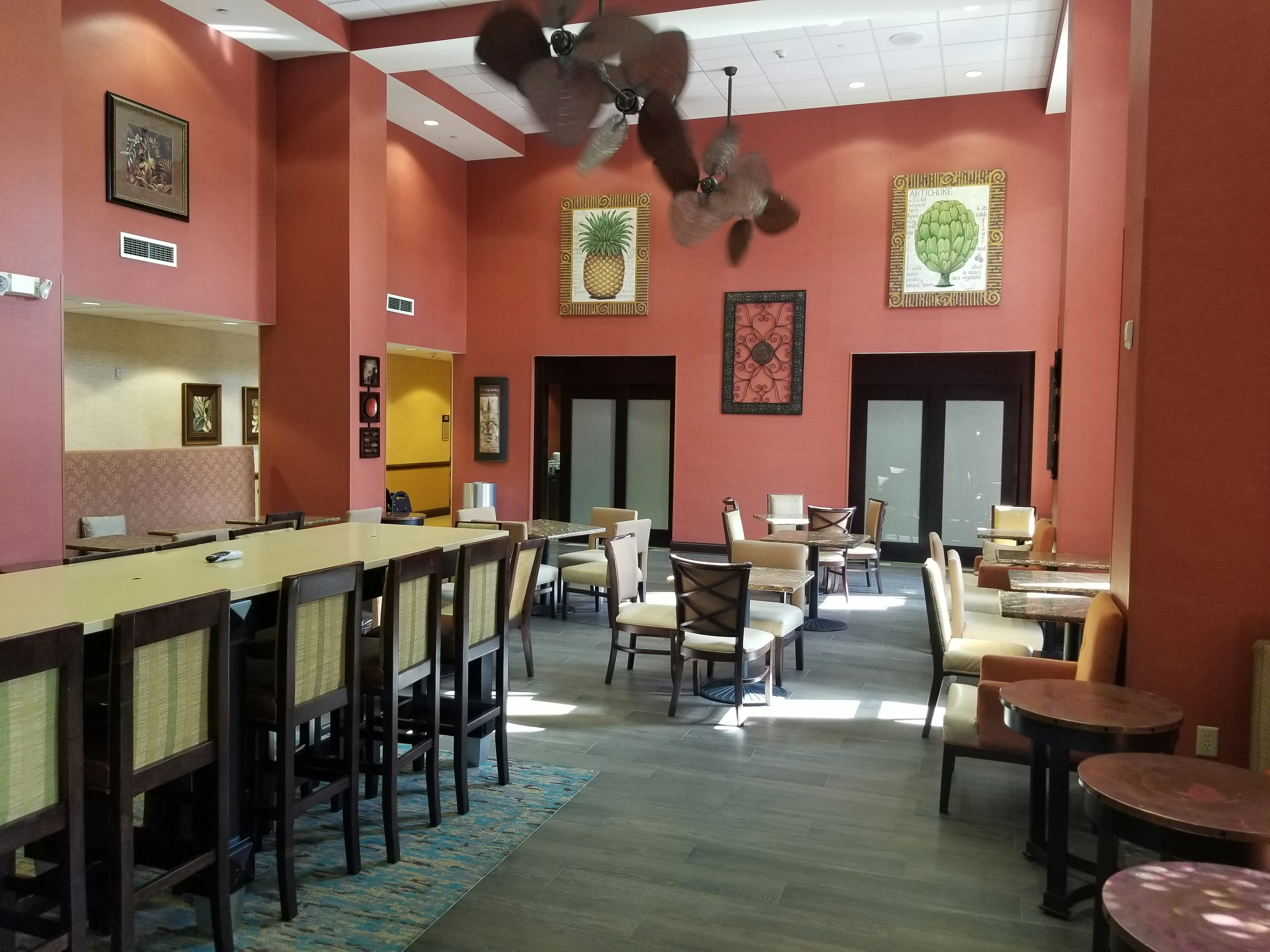 Hampton Inn & Suites Tampa-Wesley Chapel 32/38