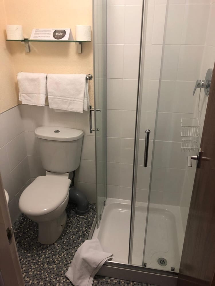 Silversands Hotel 35/37