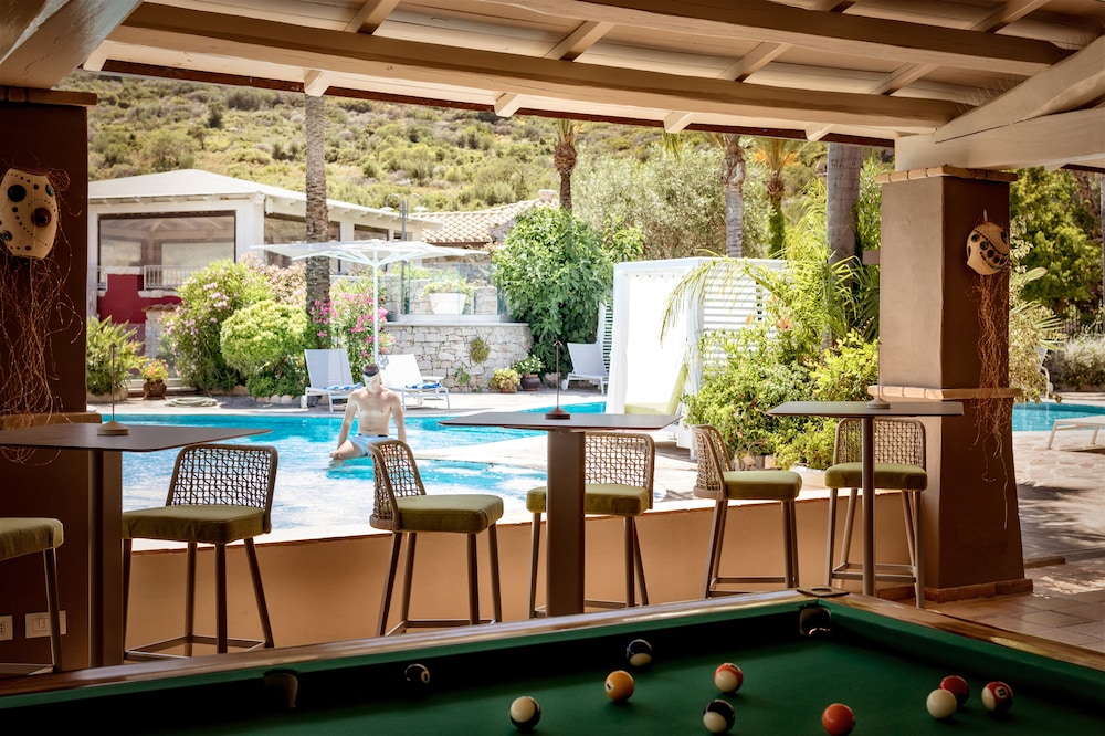 Cruccuris Resort - Adults Only 56/72