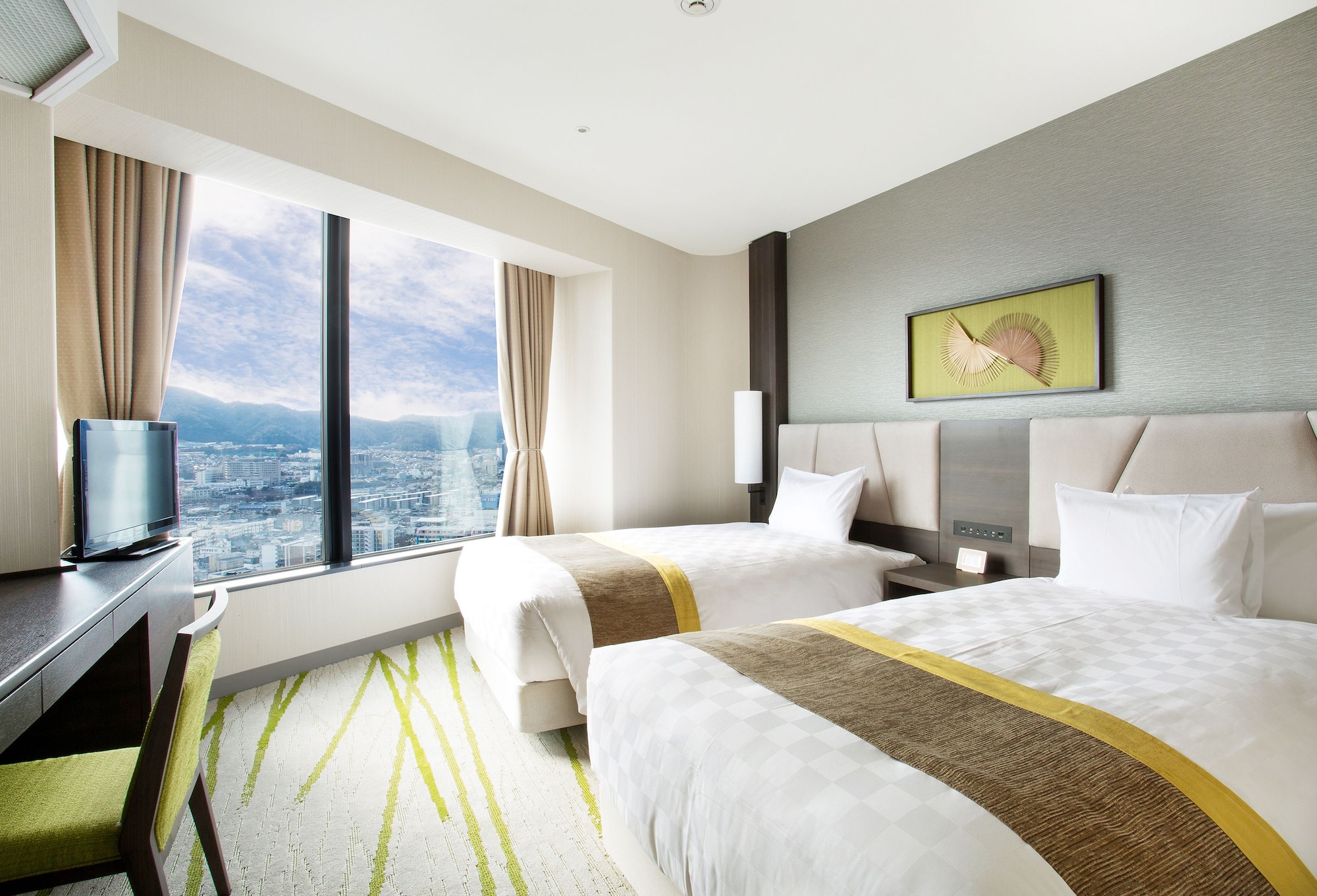 Suite, Twin Beds, Pool Access
