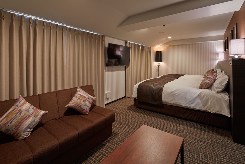Comfort, 2 Queen Beds, Outdoor Bath, Sofa