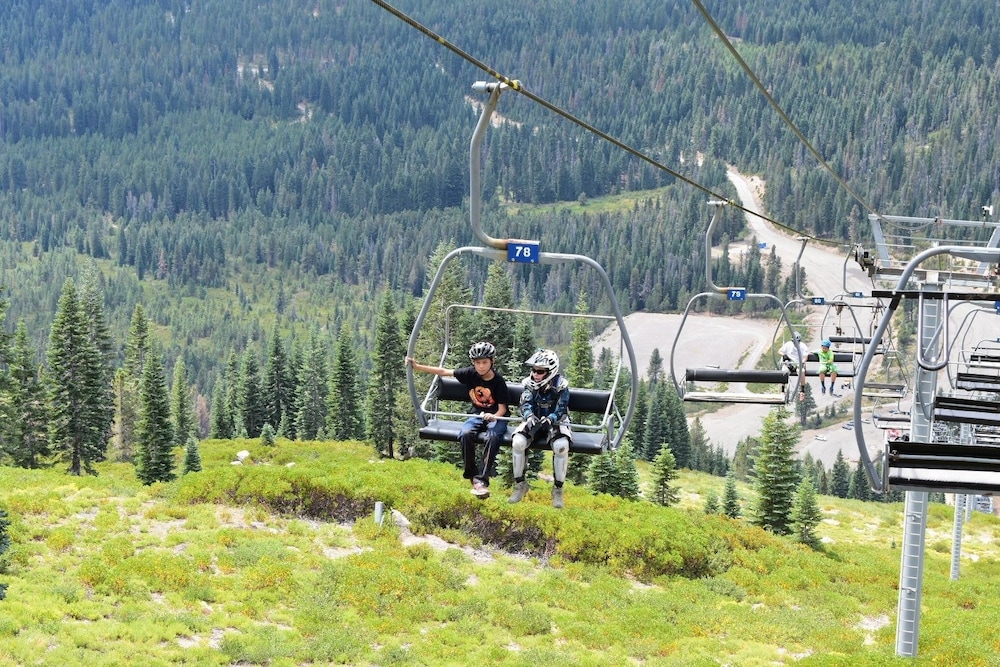 Mount Shasta Resort 53/63