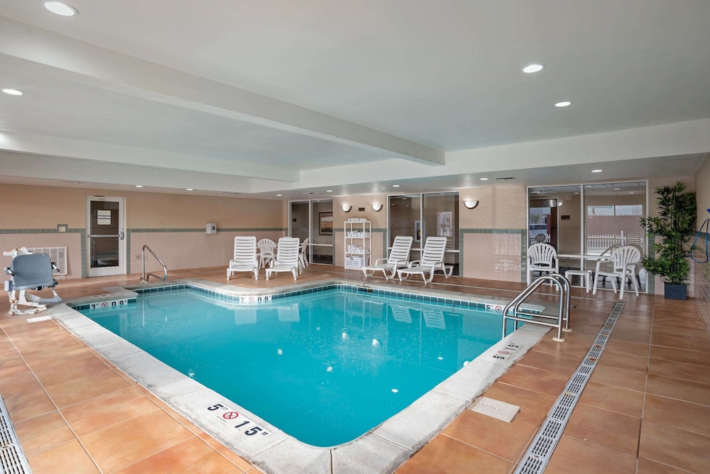 Comfort Suites Foley - North Gulf Shores 2/26
