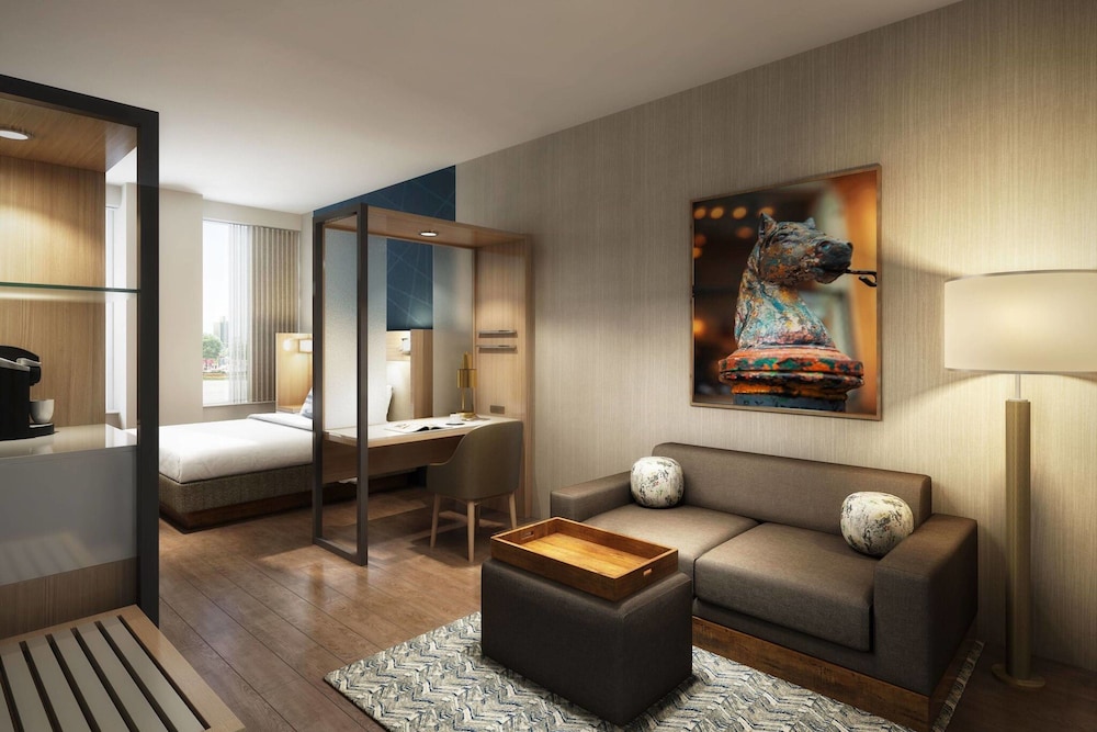 Springhill Suites New Orleans Downtown Canal Street 32/52
