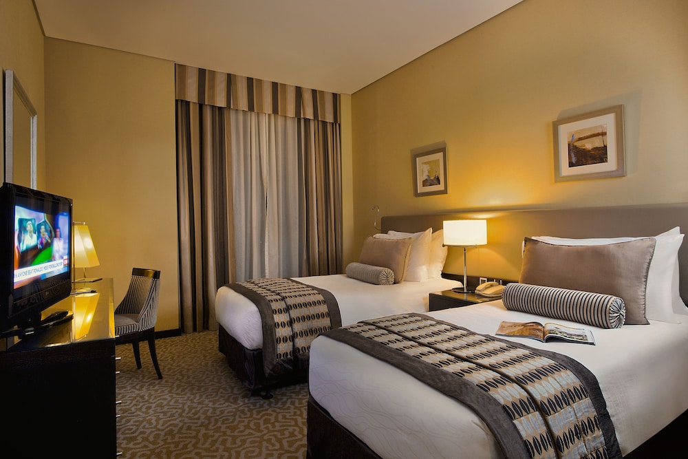 EXECUTIVE SUITE THREE BEDROOM WITH MAIDS ROOM