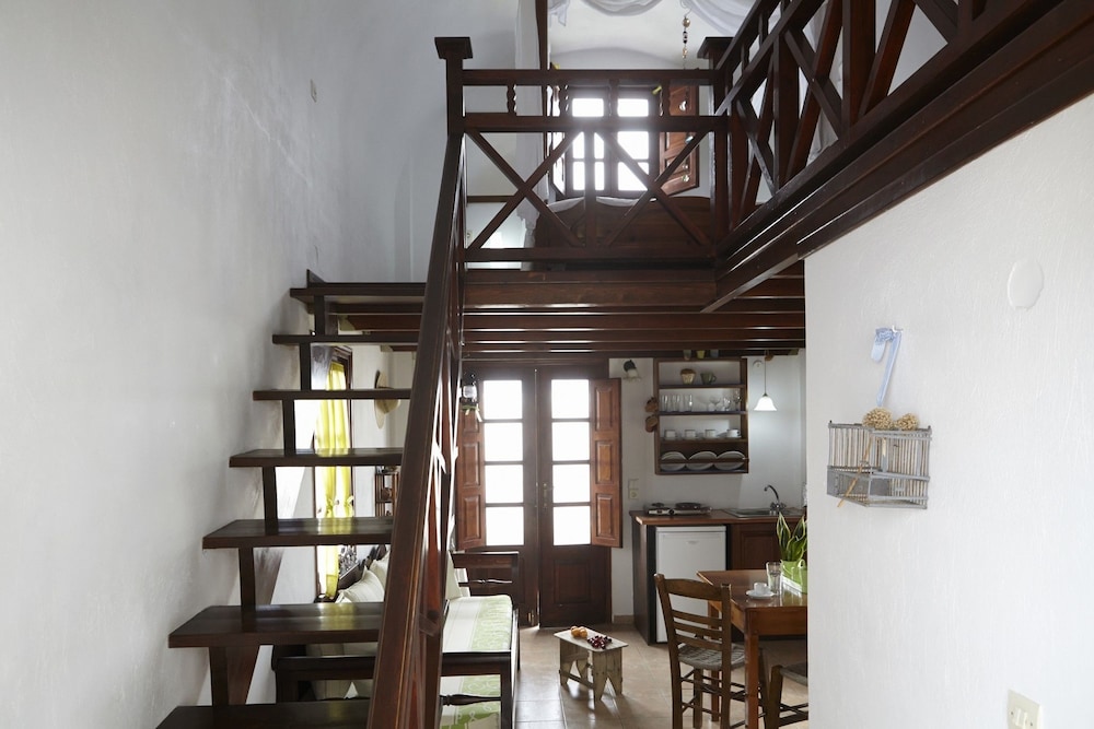 Anna Traditional Apartments 56/68