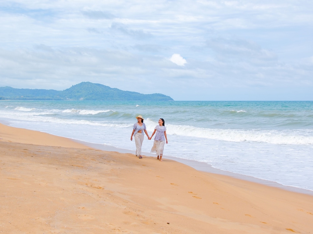 Sala Phuket Mai Khao Beach Resort 45/50