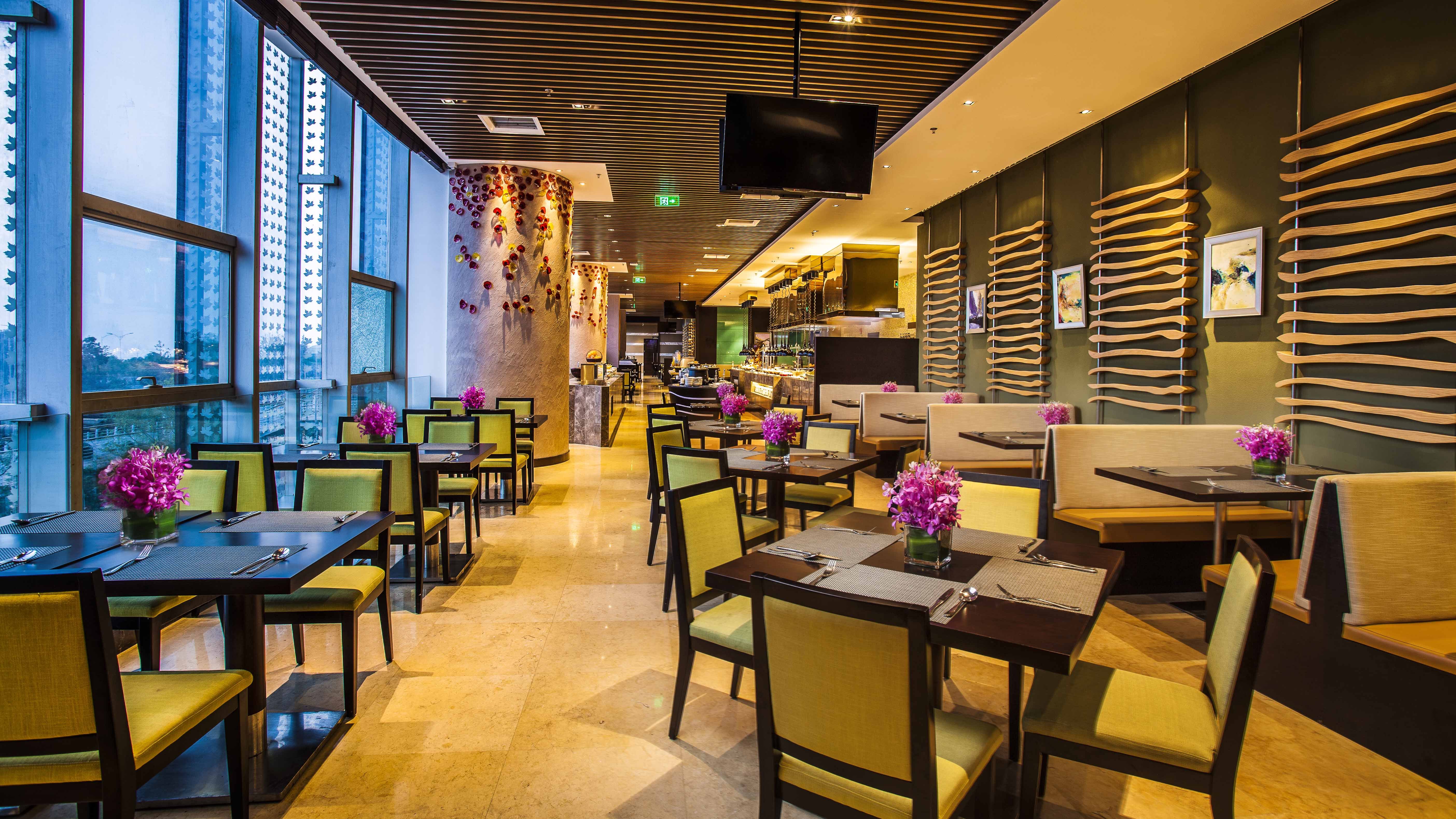 Holiday Inn Nanchang Riverside 32/50