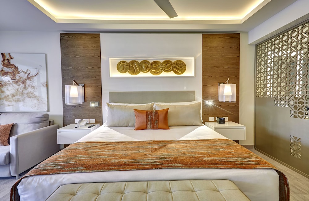 جناح جونيور فاخر، Royalton Bavaro, An Autograph Collection All Inclusive Resort and Casino 3/3