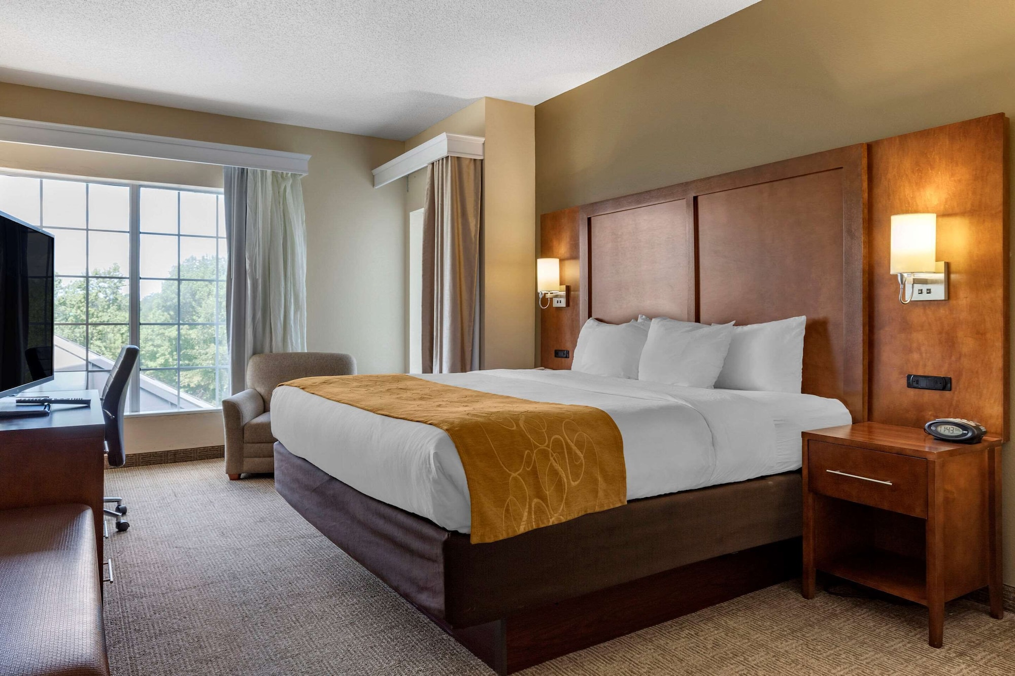 STANDARD, KING BED