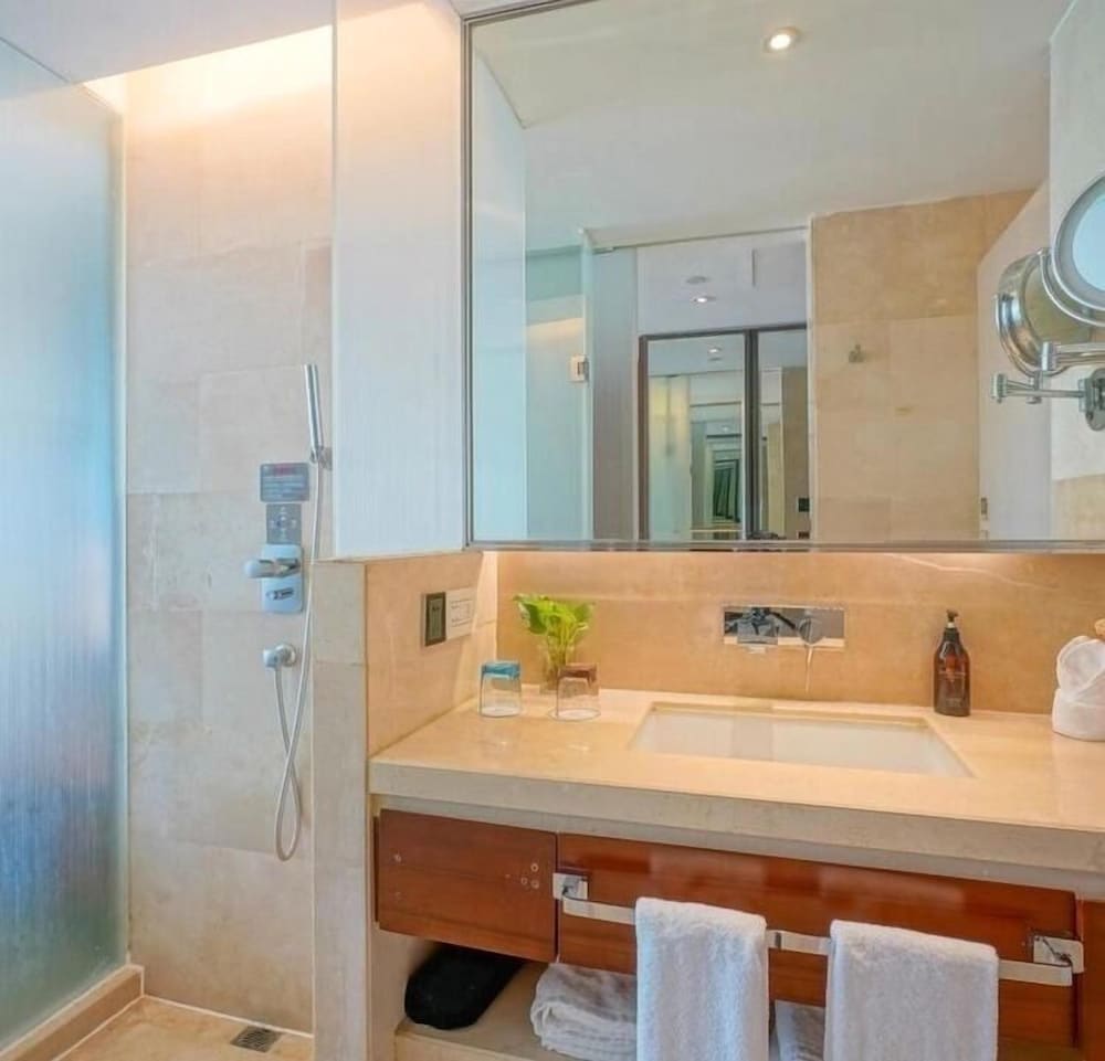 Rsun Hotel 46/50
