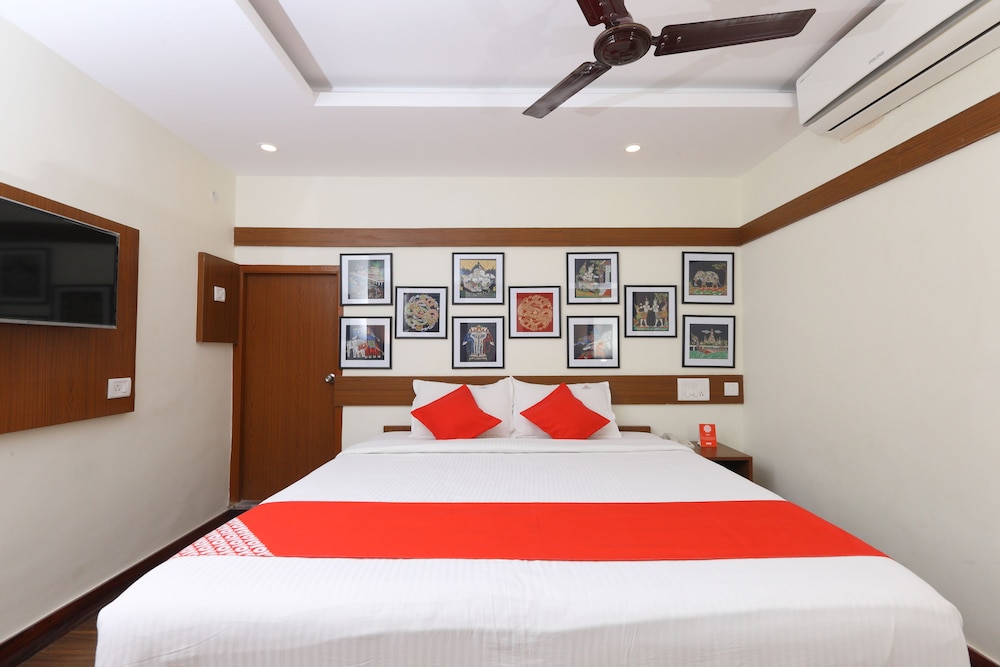 Hotel Ramakrishna 12/32