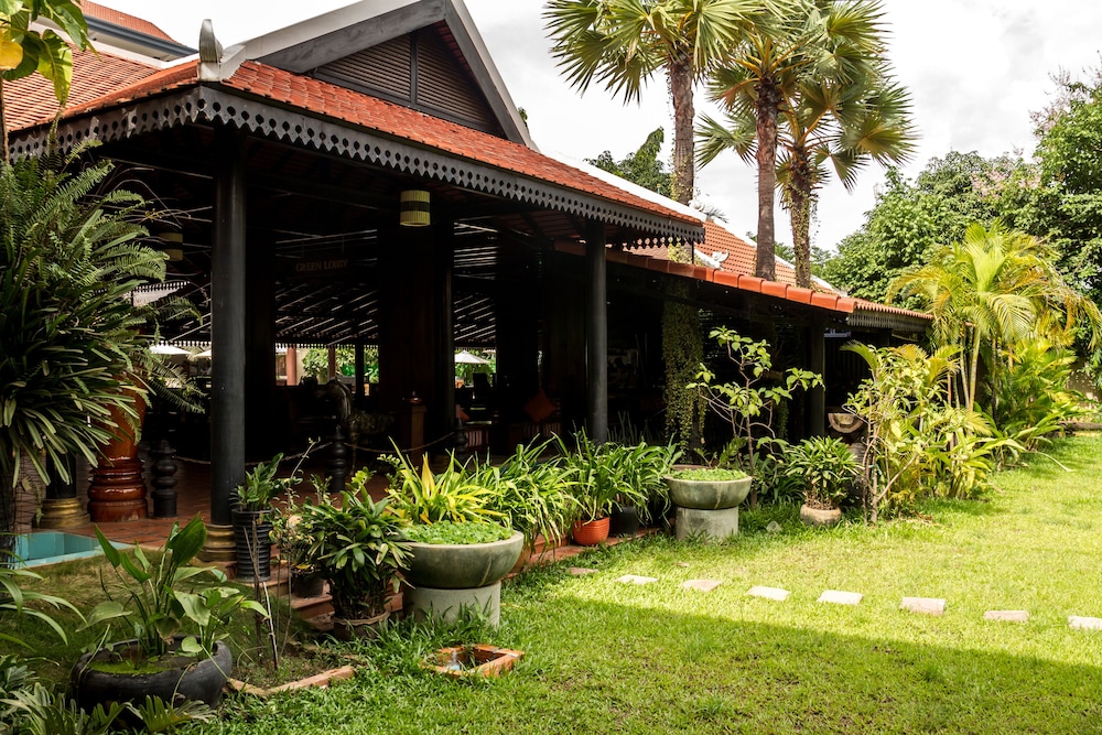 LUCKY ANGKOR HOTEL & SPA 45/50