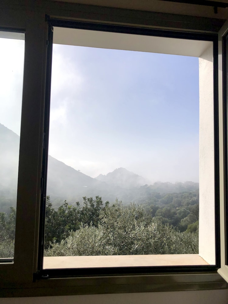 Mourtzanakis Residence 24/60