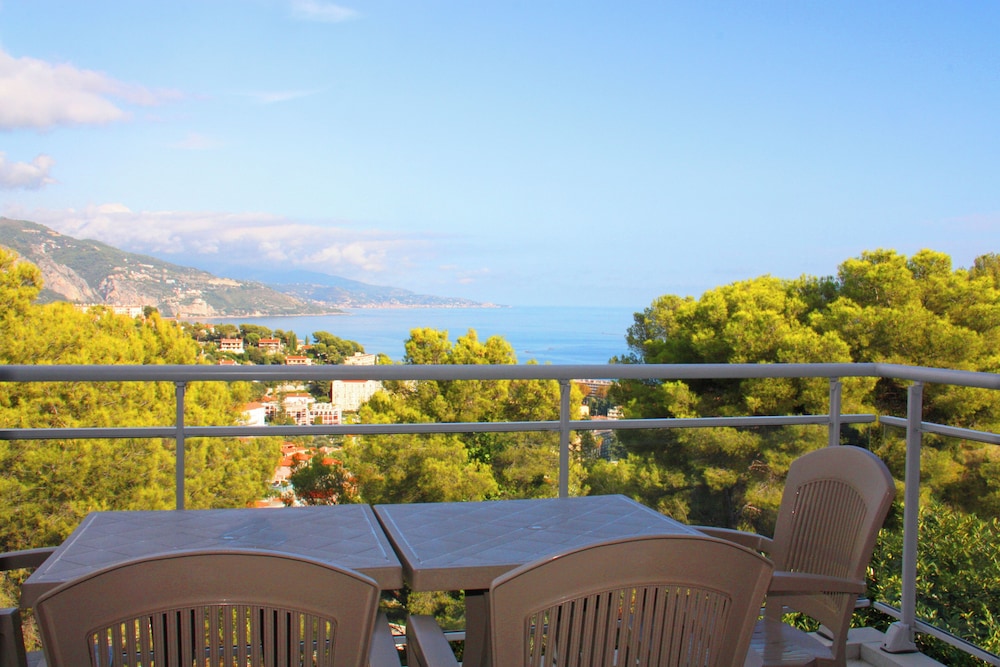 Azureva Residence ROQUEBRUNE-CAP-MARTIN 51/55