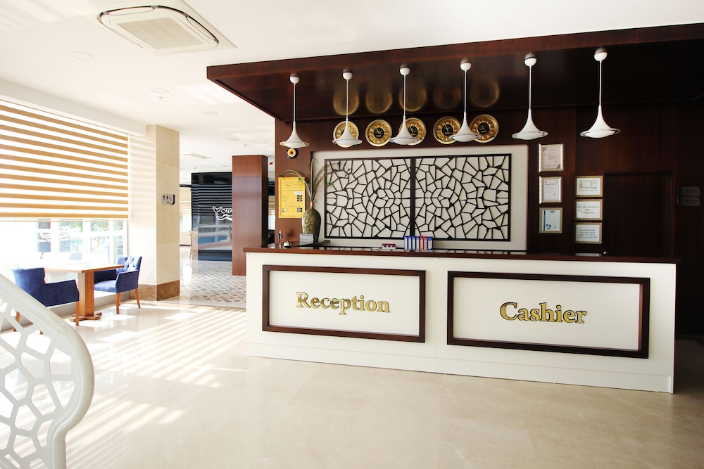 Marpessa Blue Beach Hotel 6/50