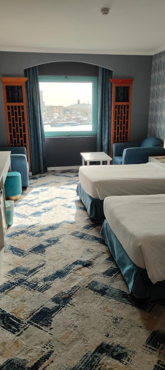 Premier, Twin Beds, Creek View