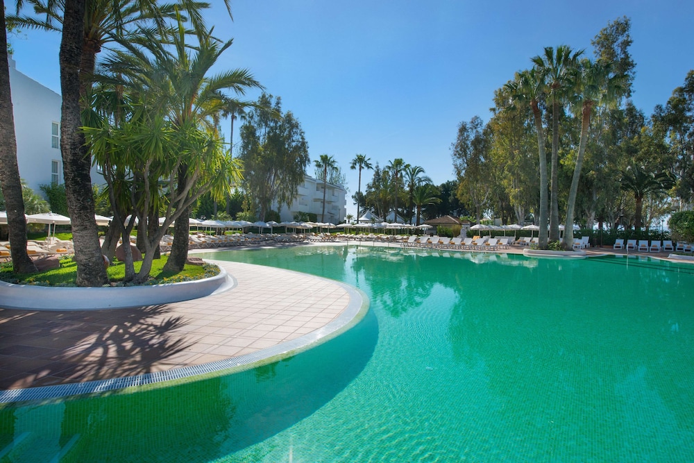 Iberostar Waves Ciudad Blanca 42/49