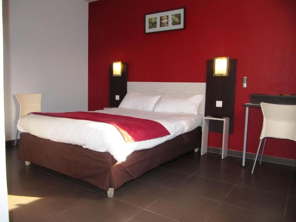 Brit Hotel Essentiel Sete Balaruc 24/50