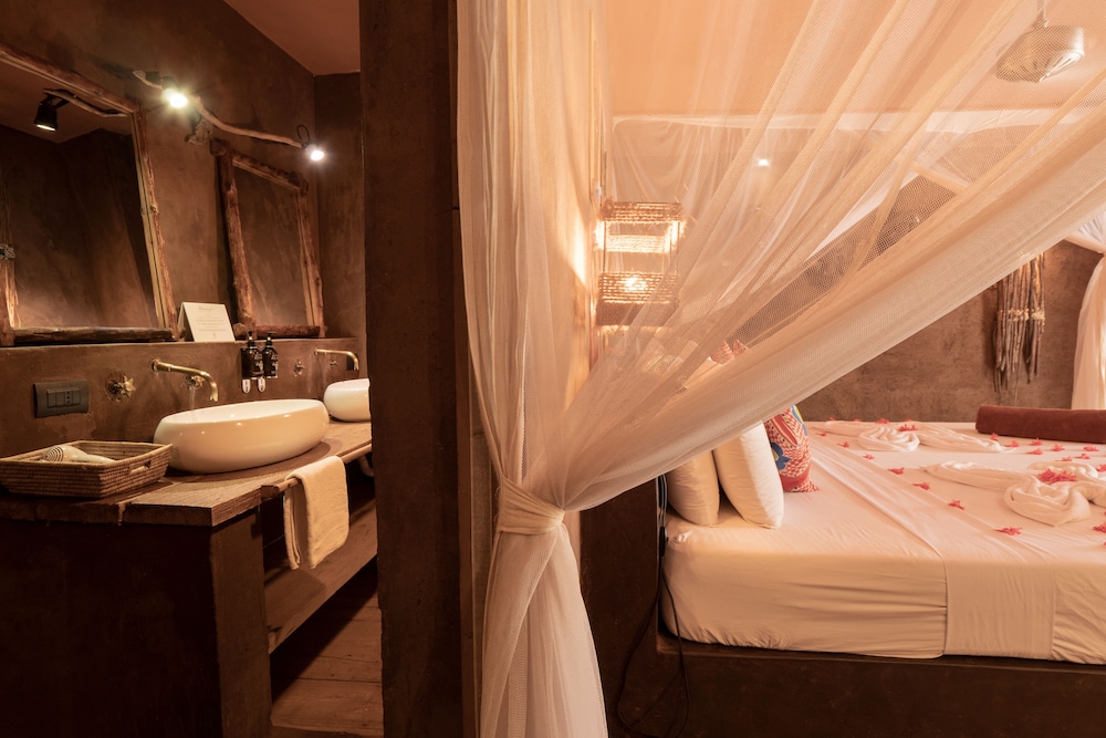 Mwezi Boutique Resort 28/50