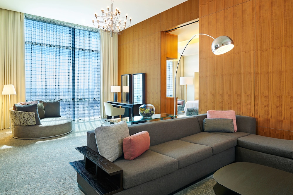 The Westin Galleria Dallas 30/56