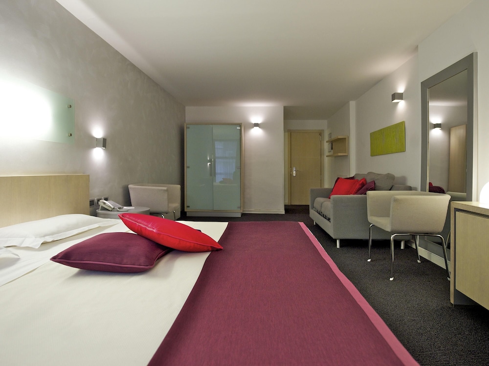 Mercure Palermo Centro 21/70