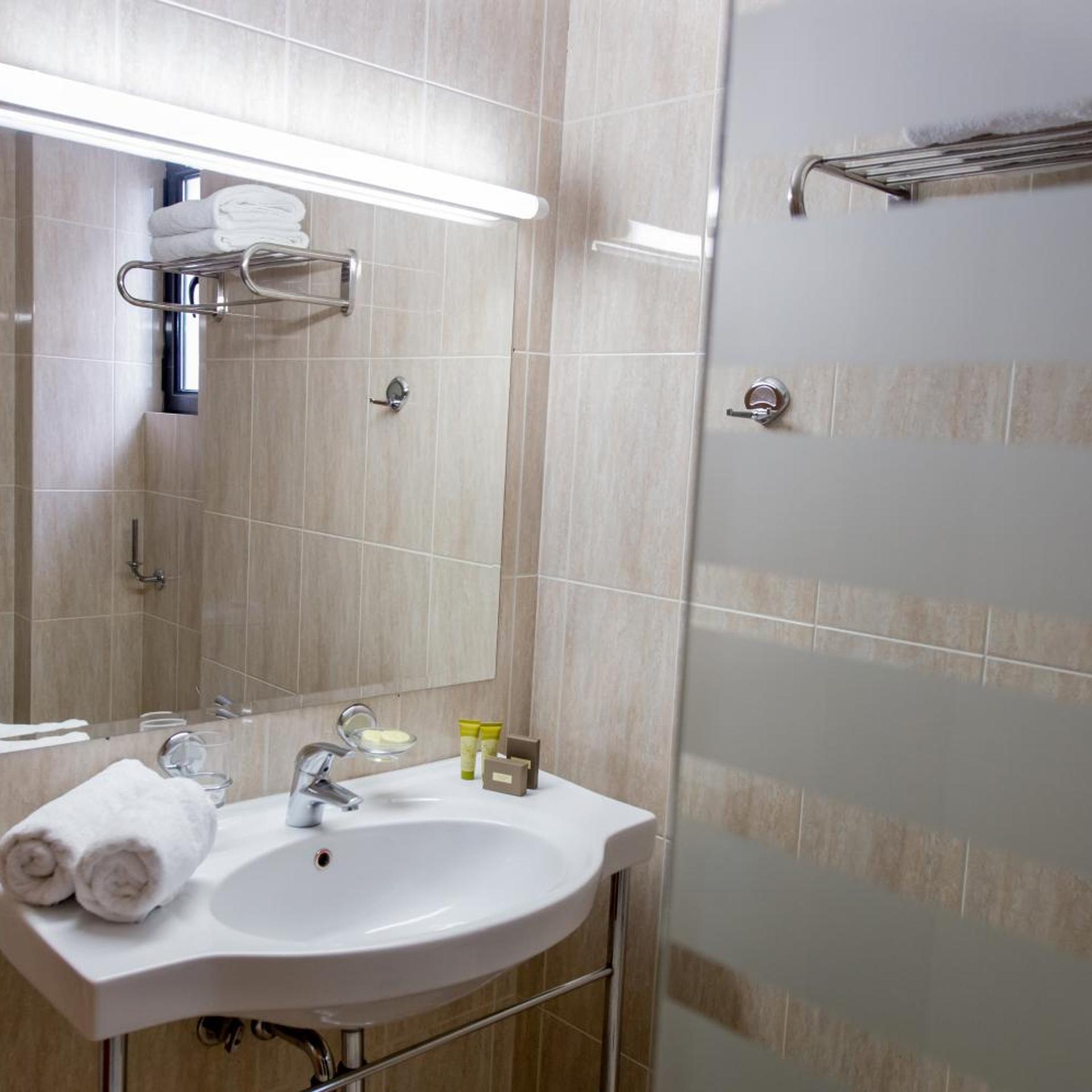 Agrinio Imperial Hotel 48/50