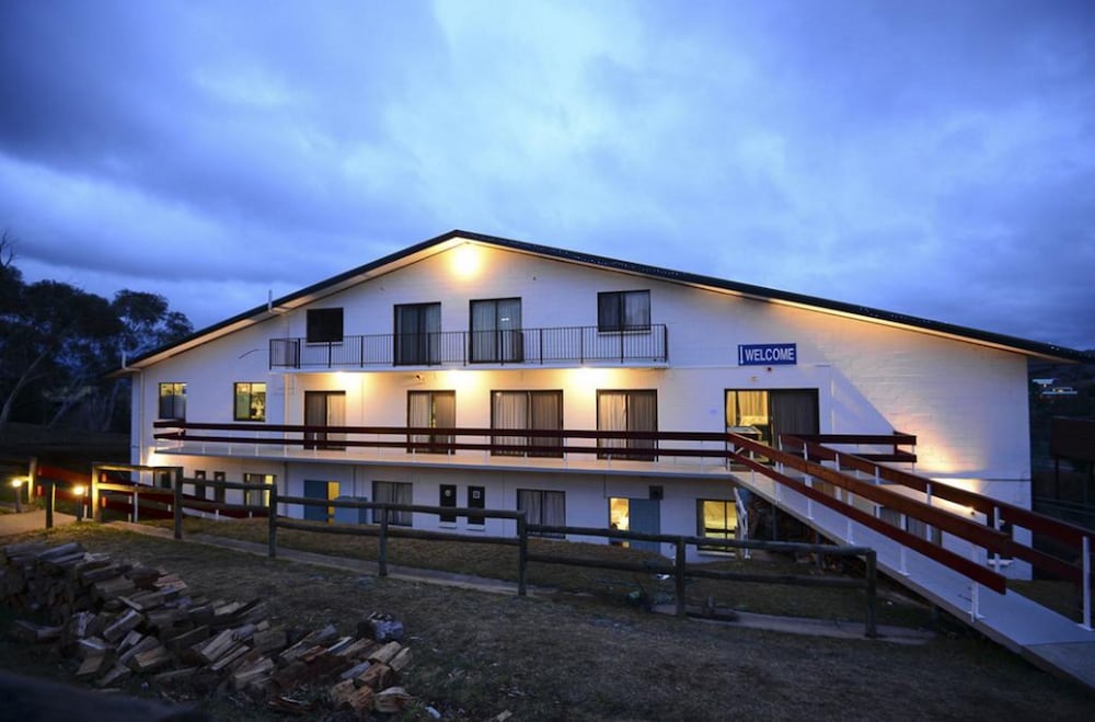 Alpine Resort Motel 2/50