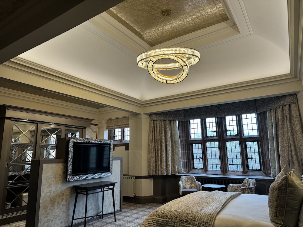 Abbey House Hotel 28/50