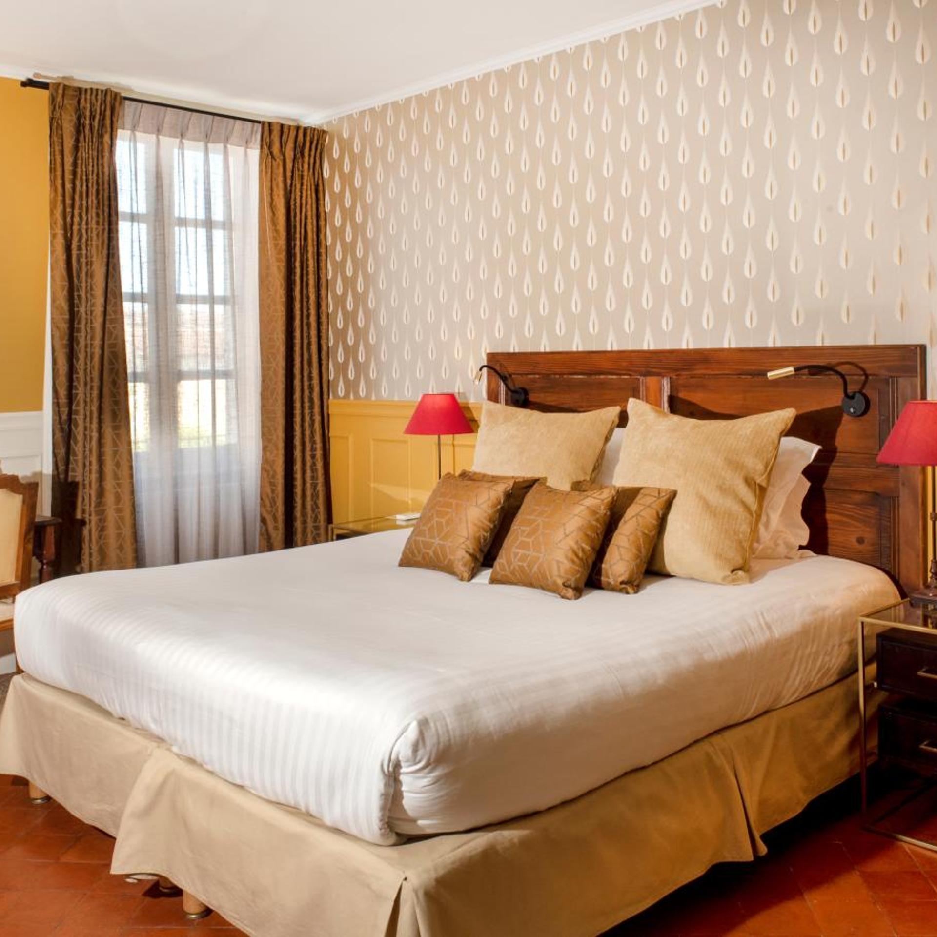 Private, Suite, House