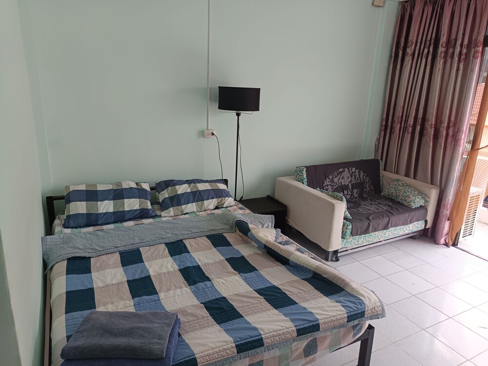Artem's Guesthouse 25/39