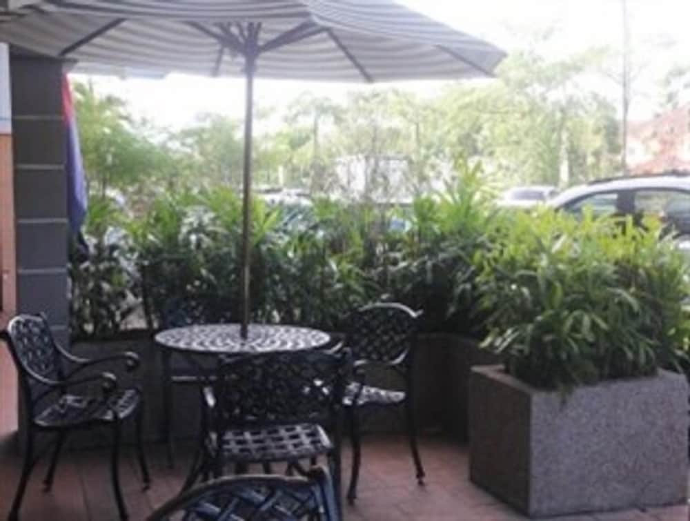Hotel Vistaria 25/28
