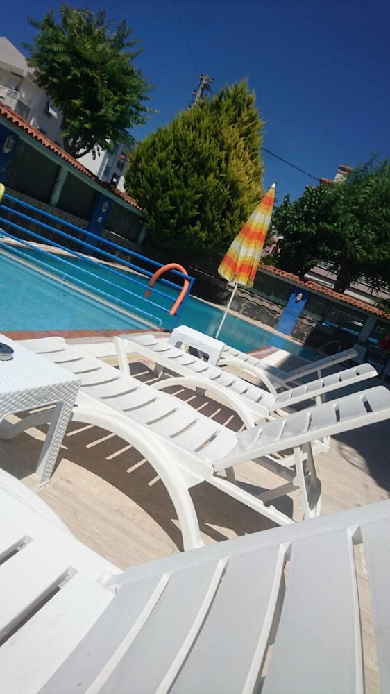 Koz Marigold Suites and Apartments 25/46