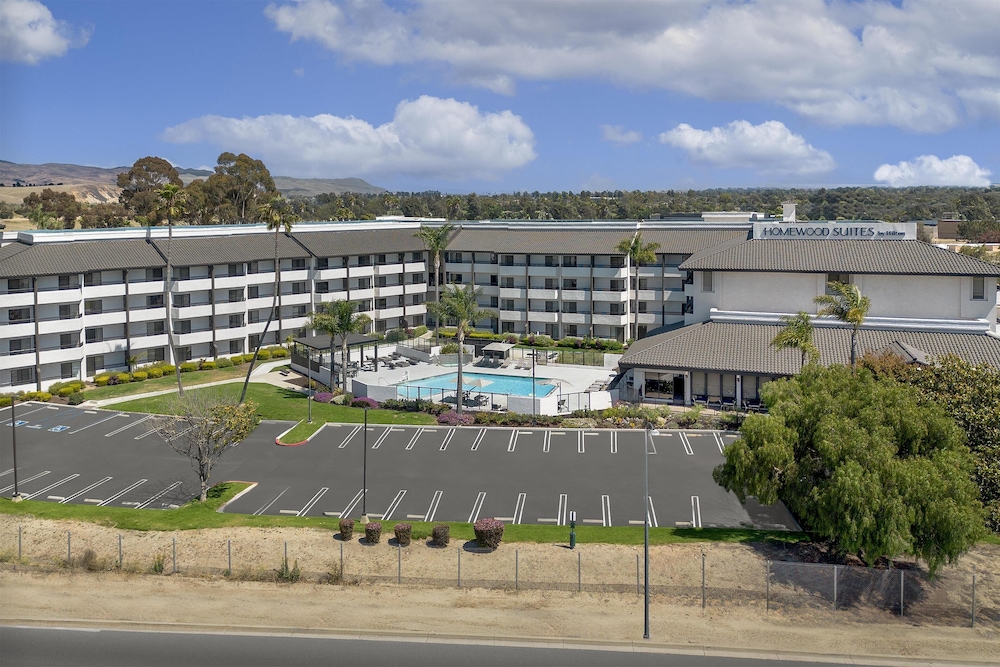 Holiday Inn Hotel And Suites 6/66