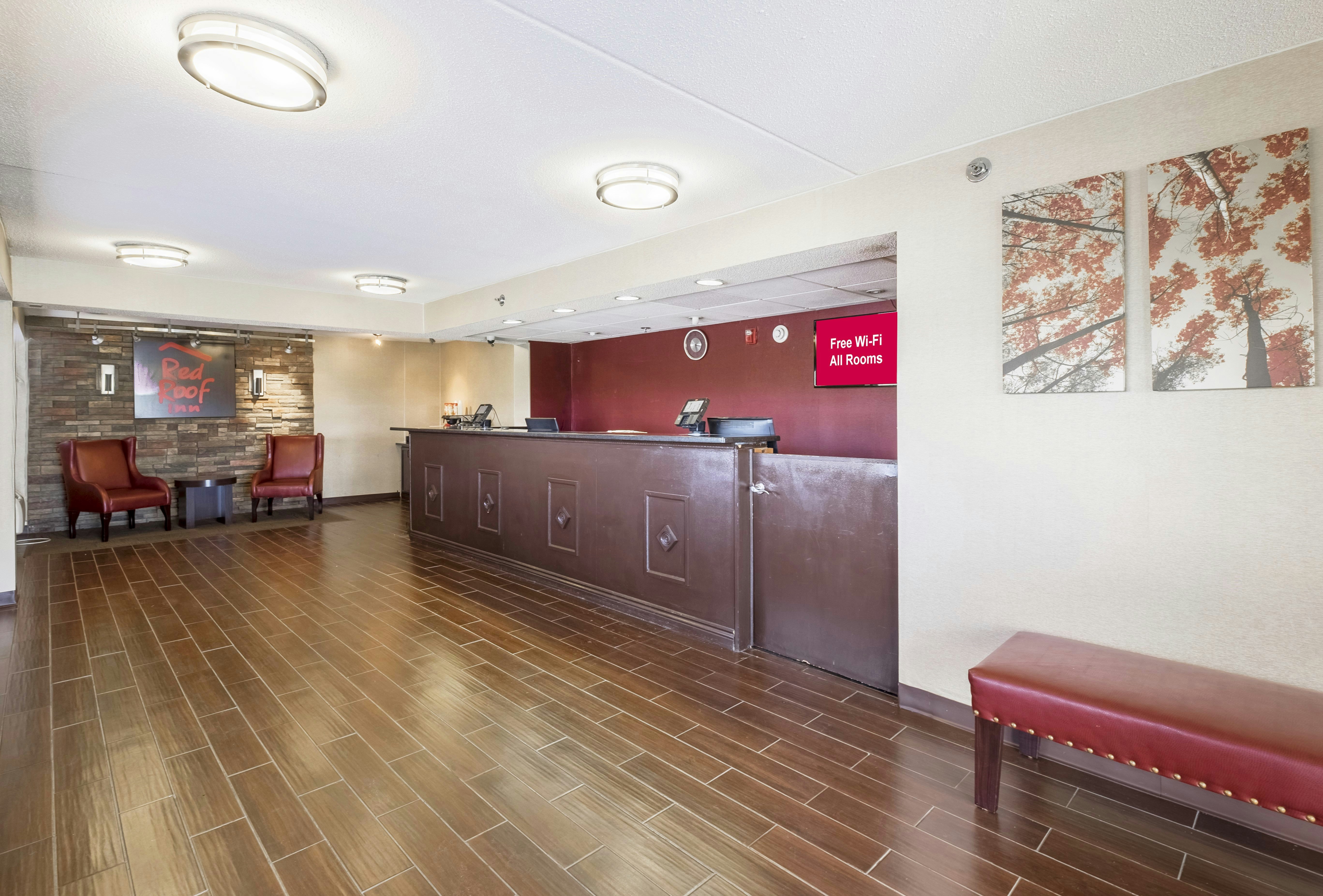 Red Roof Inn Cincinnati - Sharonville 5/28