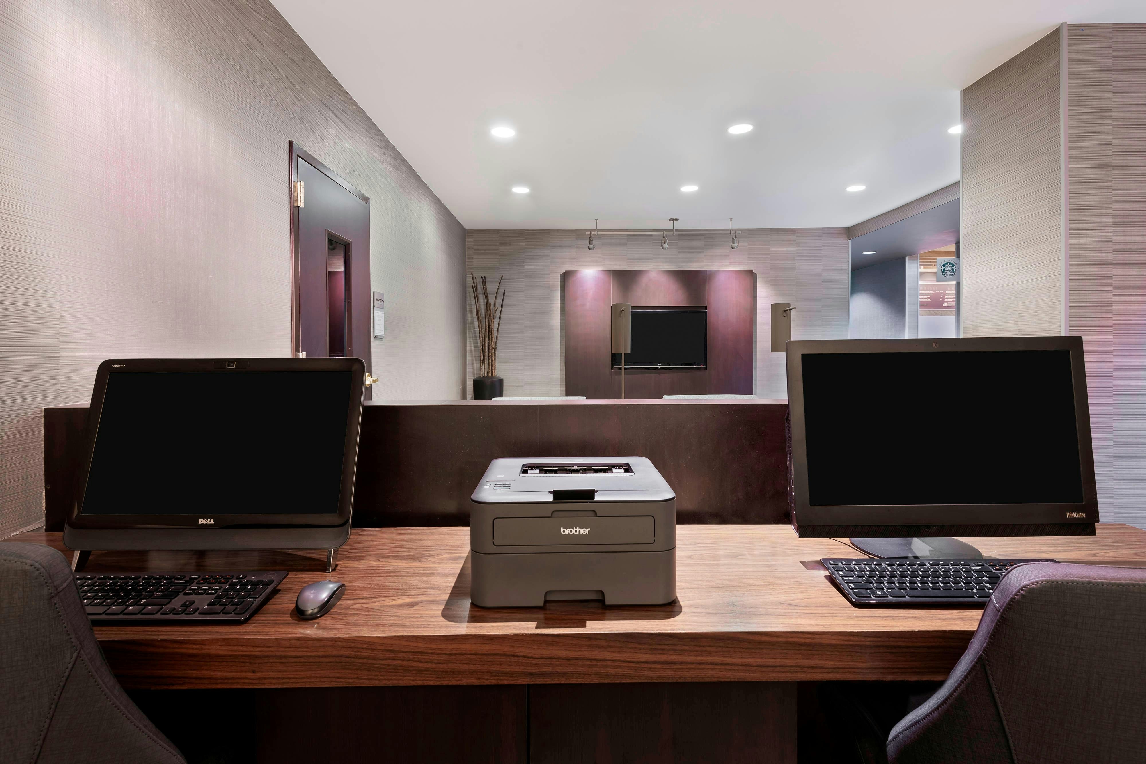 Courtyard by Marriott Tampa Downtown 14/19