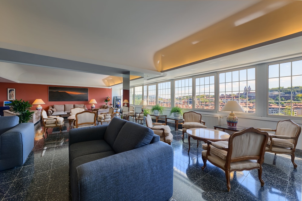 Hotel Avenida 46/62